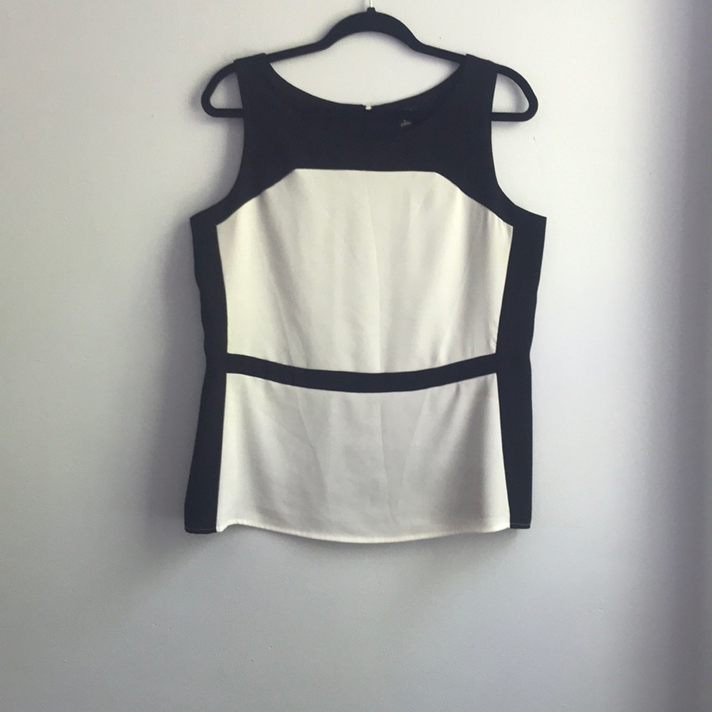 ☀️Ann Taylor Tank☀️